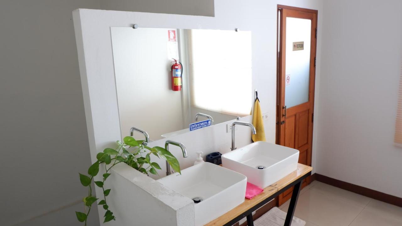 Hostel Daizy House Chiang Mai Exterior foto
